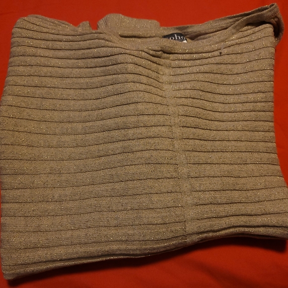 Soho Gold Ribbed Sweater - Picture 6 of 6